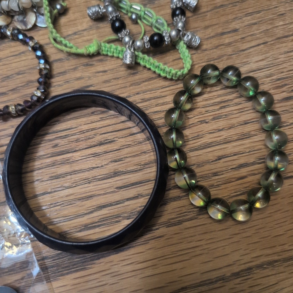 Fashion Bracelet Lot Mixed Styles‎ Beaded Bangle Shell Halloween 14pc Set - Picture 6 of 10